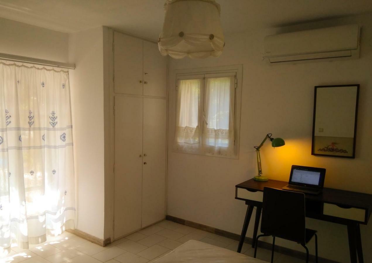 Apartamento House With Garden Near The Sea Agia Efimia Exterior foto