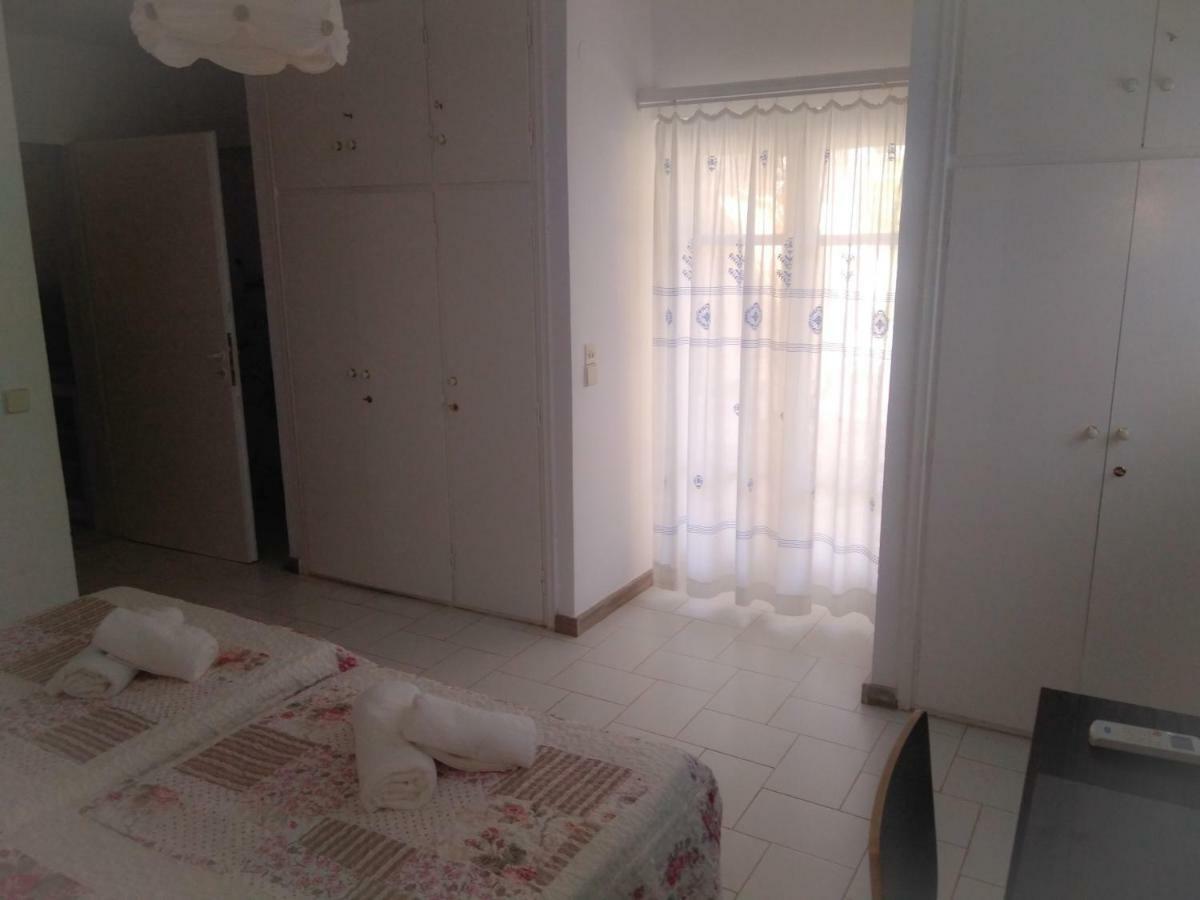 Apartamento House With Garden Near The Sea Agia Efimia Exterior foto