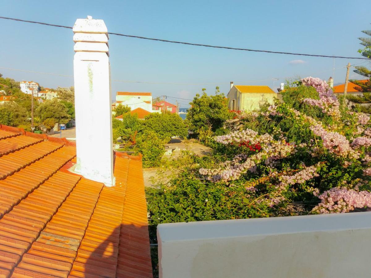 Apartamento House With Garden Near The Sea Agia Efimia Exterior foto