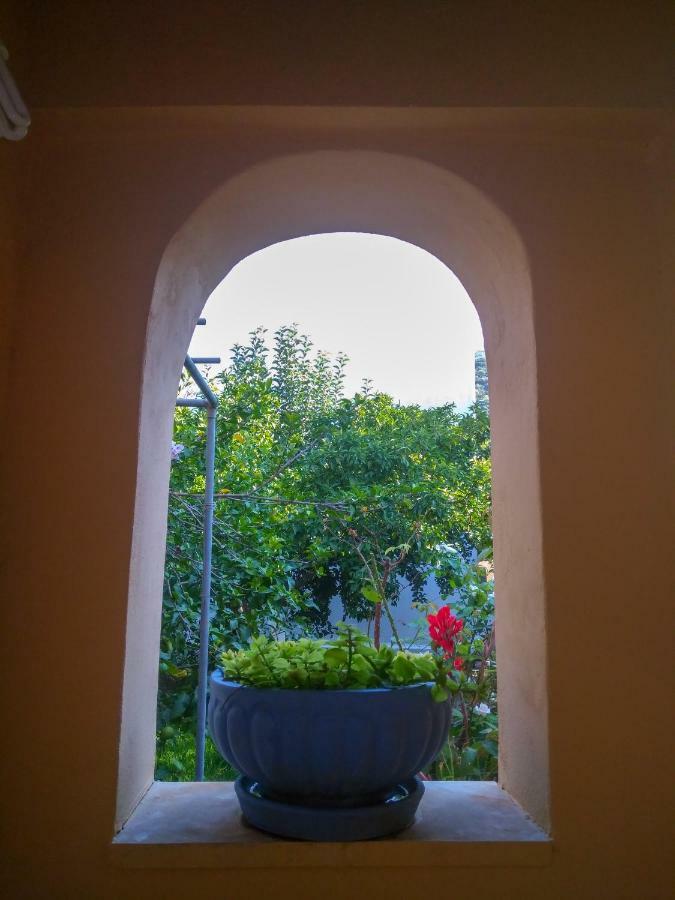 Apartamento House With Garden Near The Sea Agia Efimia Exterior foto